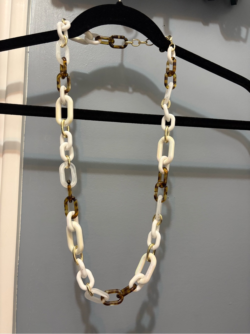 White & Tortoiseshell Link Necklace - Women Jewelry